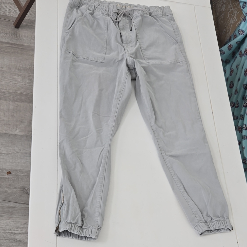 Women's Gray American eagle relaxed cargo jogger pants Size 18
